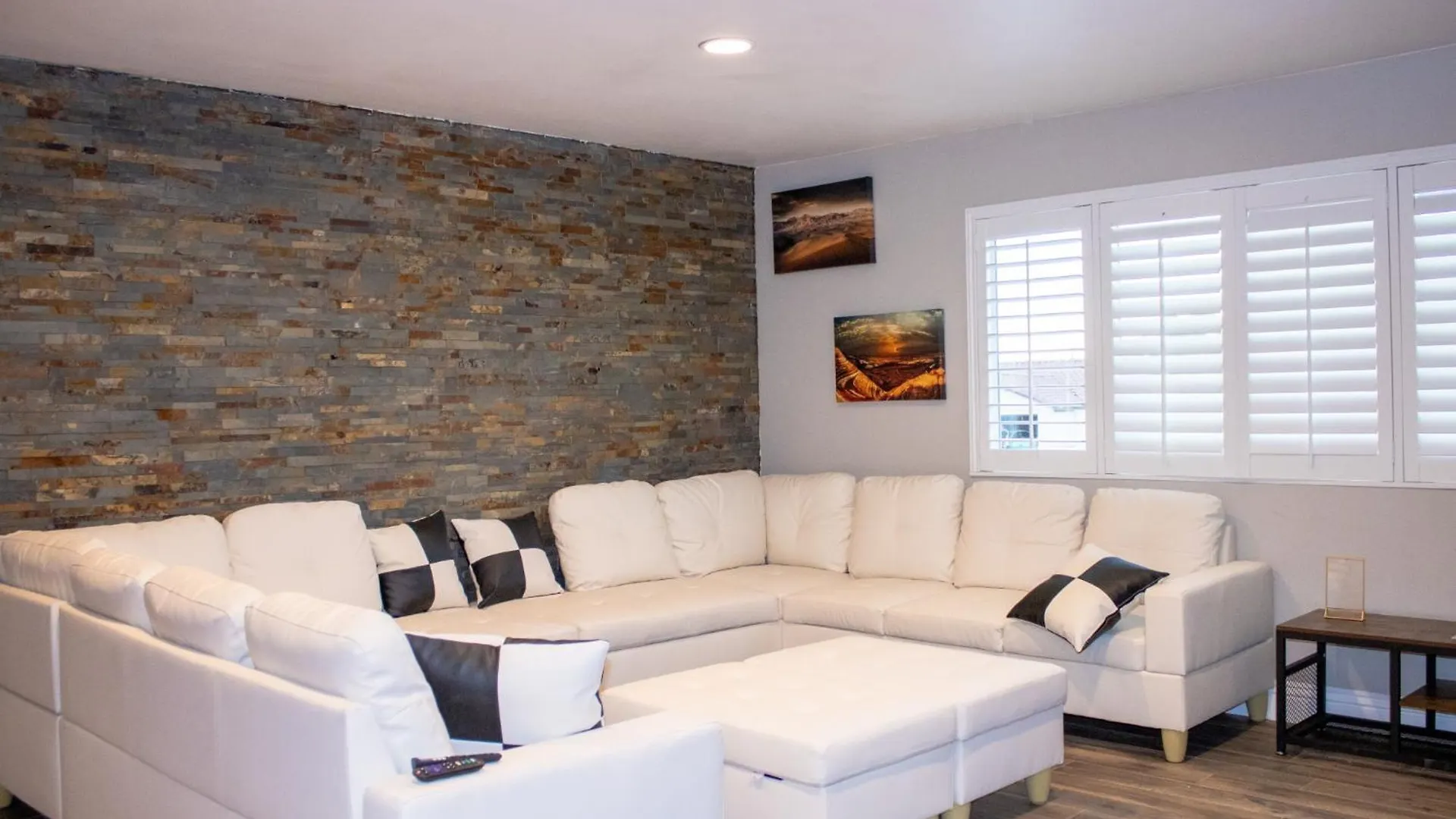 Lux Private Home - Pool, Billiards, 8 Smart Tvs, Board Games, Cotton Bedding - The Stone Sanctuary At Mccullough Hills Trailhead Las Vegas